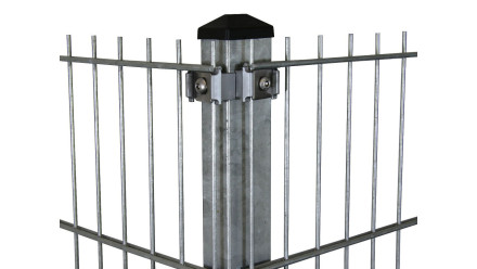 Corner post type P Hot-dip galvanised for double bar fence