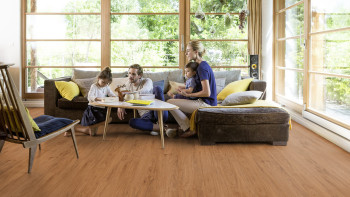 Gerflor vinyl flooring - Senso Natural Noyer Naturel - wideplank bevelled self-adhesive